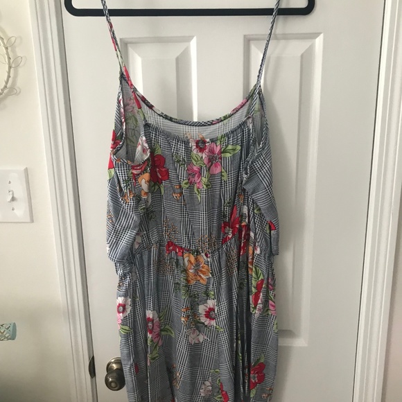 Romper - Picture 3 of 3